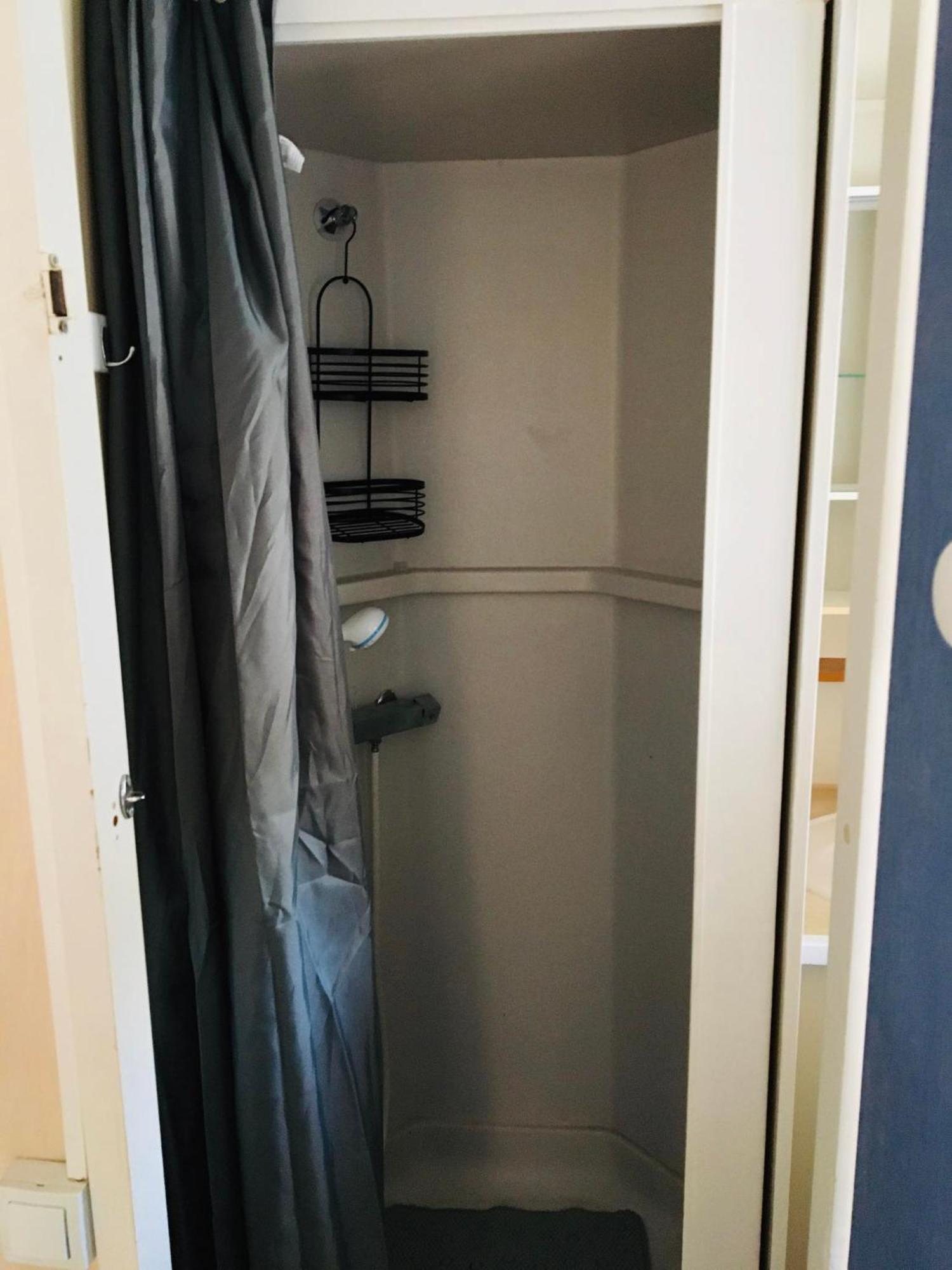 Mobil-Home Avec Grand Jardin Serignan Luaran gambar
